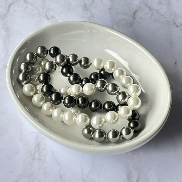 10mm Gradient Color White Gray Black Shell Pearl Necklace 29in - Picture 9 of 14